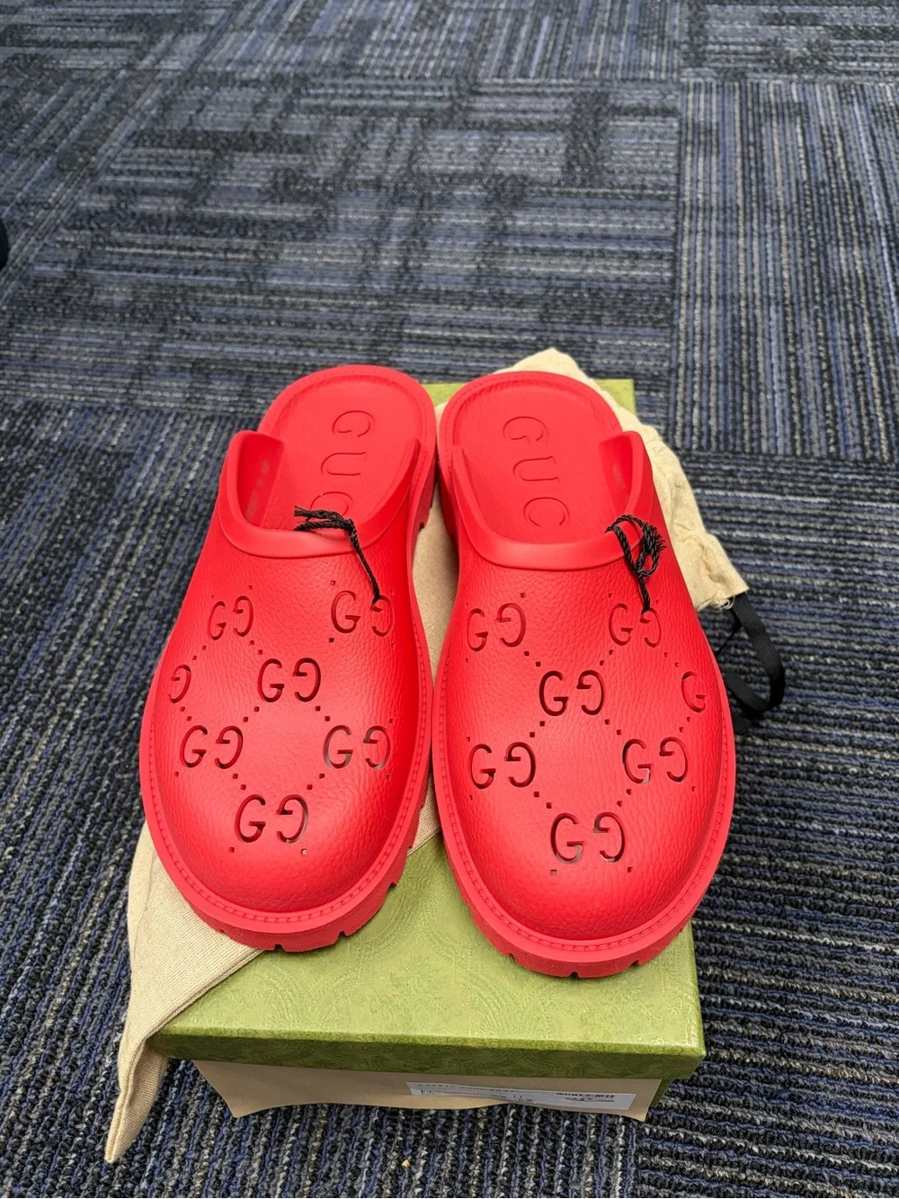 *Authentic* Gucci Men’s Red Rubber Clog Mule